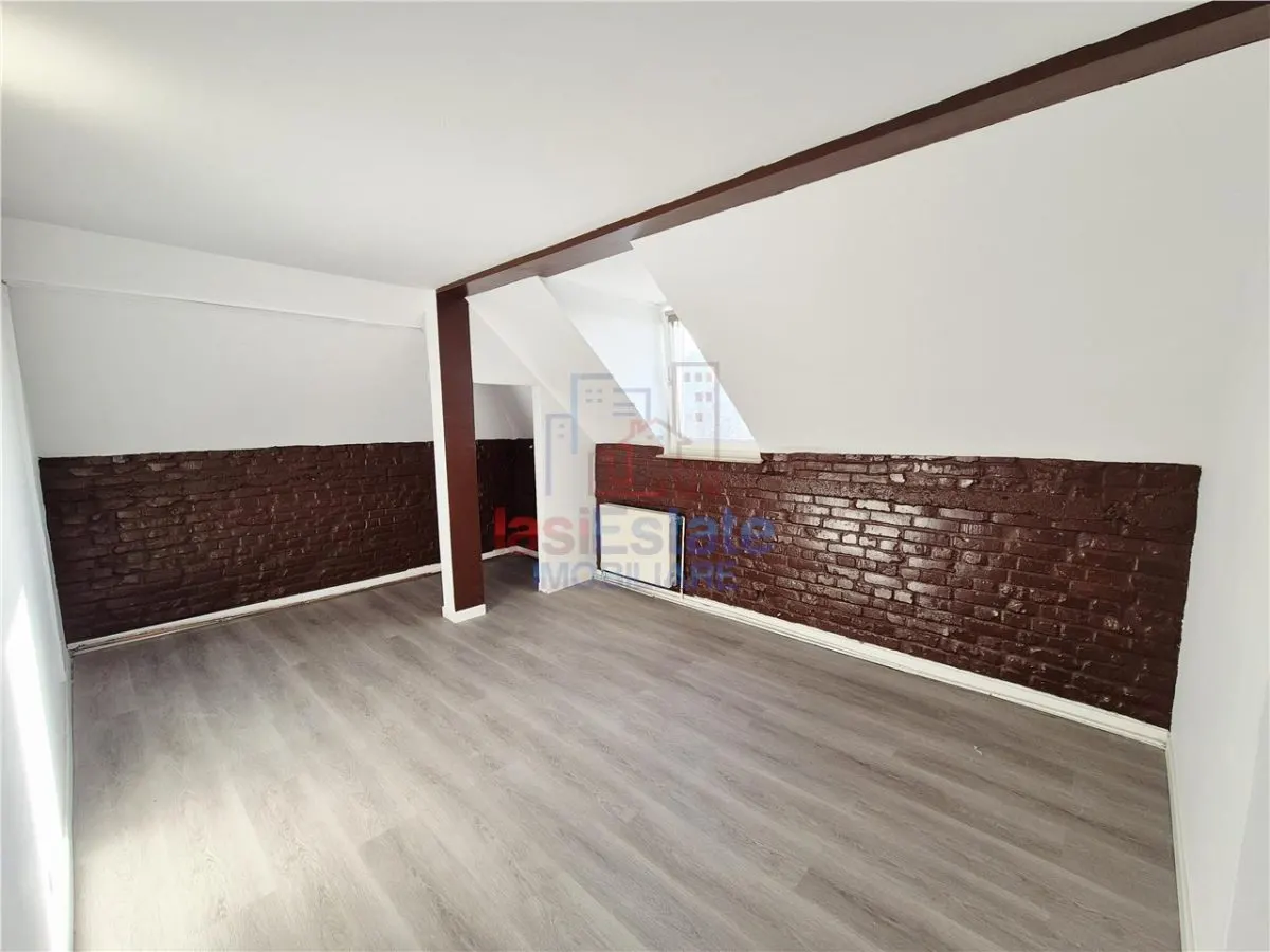 Apartament cu 3 camere de vanzare - foto 5