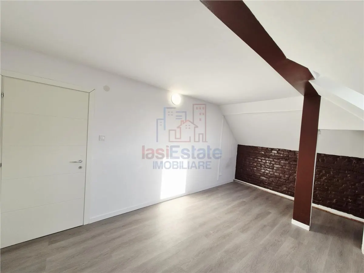 Apartament cu 3 camere de vanzare - foto 6