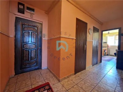 Apartament 4 camere, etaj intermediar, Tractorul, Brasov - foto 8