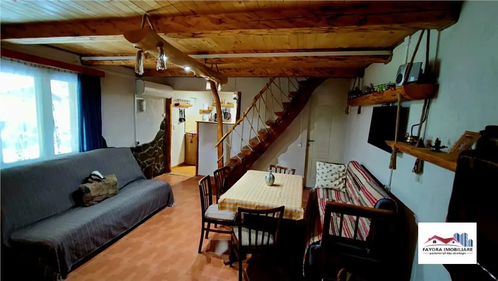 Cabana de Vanzare Zona Lunca Bradului - foto 1