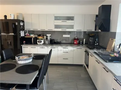 RECO IMOBILIARE CASA 3 camere Nojorid - Nojorid