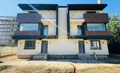 Sector 4 Vila tip Duplex P+1+M gata de mutare - Bucuresti