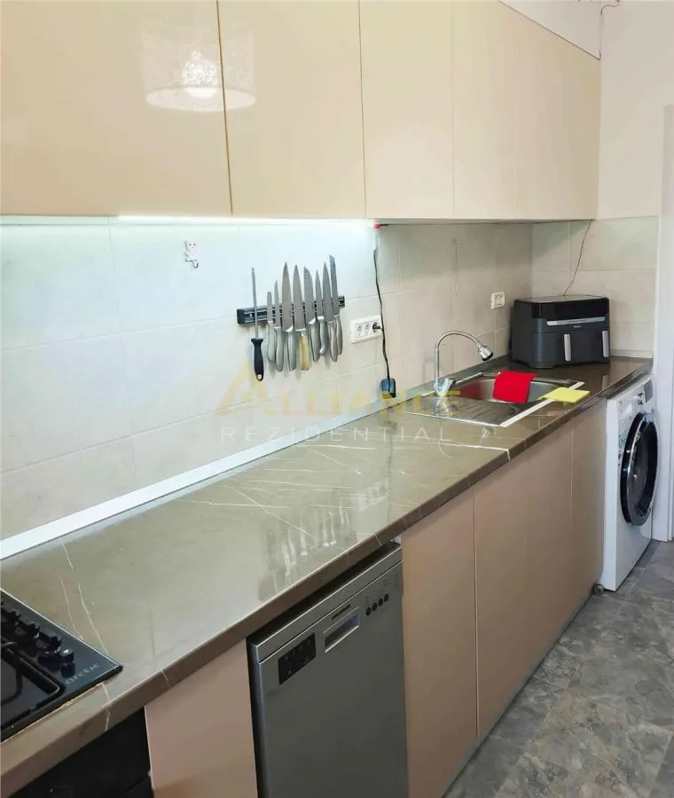 2 camere Sfanta Agnes decomandat - foto 12
