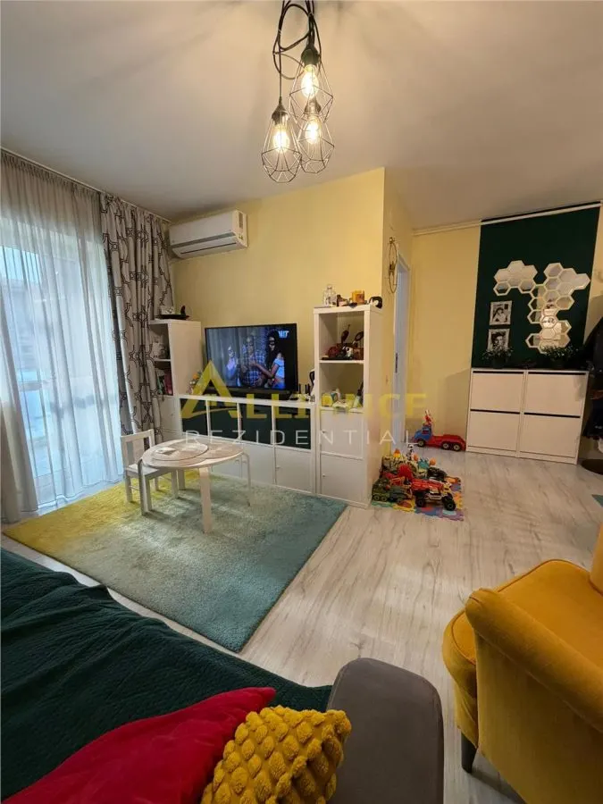 Apartament spatios cu 3 camere si 2 bai Splaiul UNIRII - foto 2