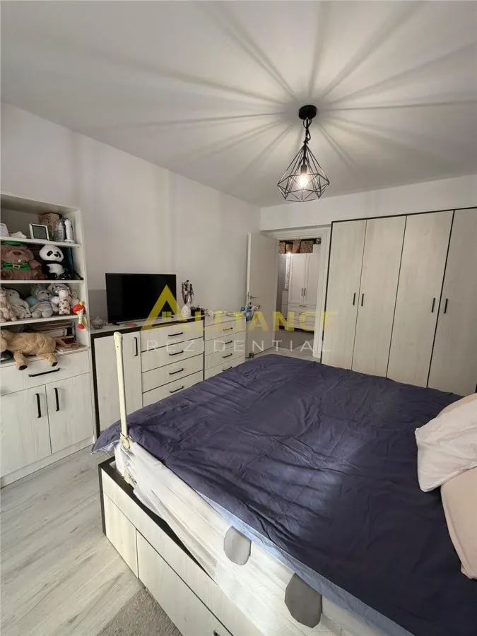 Apartament spatios cu 3 camere si 2 bai Splaiul UNIRII - foto 14