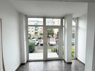 SPATIU COMERCIAL DE INCHIRIAT | 45 MP UTILI | DECEBAL | ORADEA - foto 3