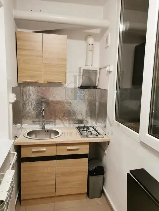 BUZIASULUI - APARTAMENT CU 1 CAMERA - mobilat, utilat, decomandat - foto 3