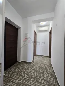 Apartament 3 camere decomandat+ parcare- Rediu - foto 9