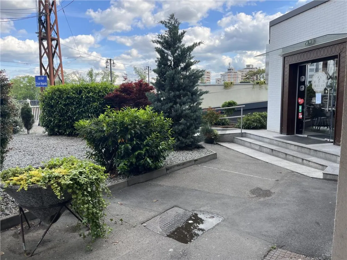 RECO Apartament  de inchiriat cu 2 camere-lux -centru - foto 20