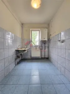 Etaj 2 - Mircea cel Batran, 2 camere, liber - foto 9