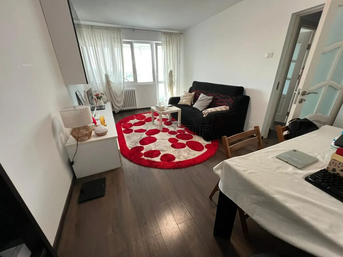 Vanzare apartament 2 camere DECOMANDAT - Podu Ros - foto 2