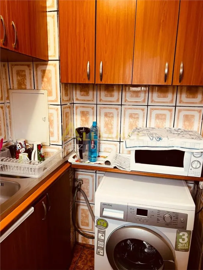Apartament 2 camere - Sector 4 - 700m Metrou Ap. Patriei - foto 6