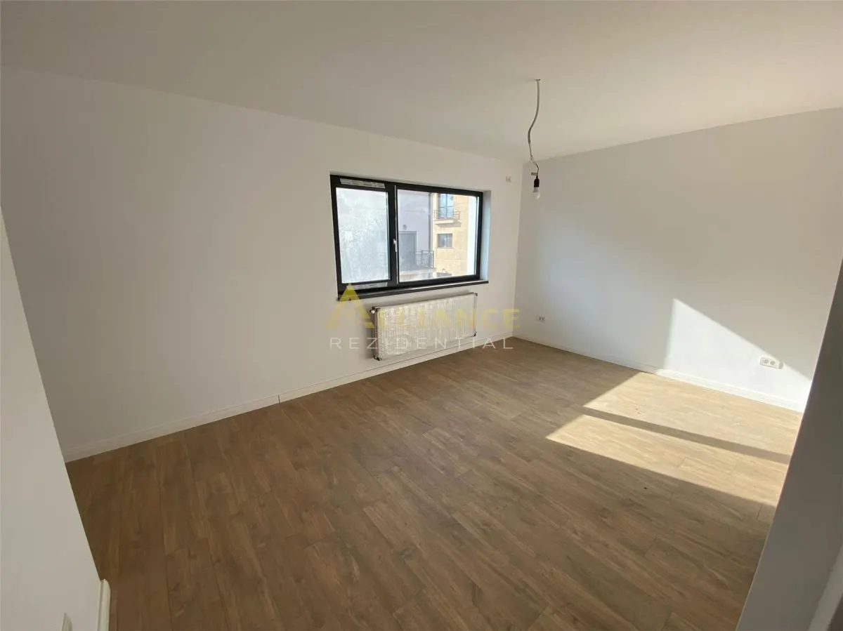 Casa Tip Duplex - 5 camere 4 bai - Mutare Imediata - - foto 13