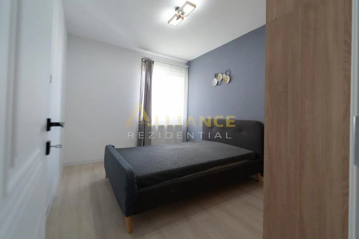 Apartament cu 200 mp TEREN - Mobilat si utilat -Metrou Berceni - foto 4