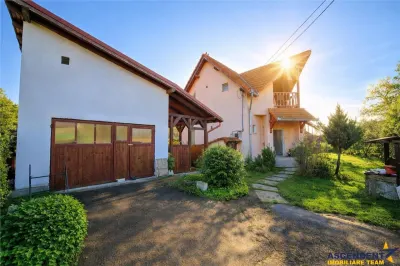 Vila duplex spatioasa in Chilieni, Sfantu Gheorghe,6 camere, garaj si teren generos - Chilieni