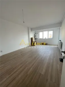 Vand apartament cu 2 camere tip studio I Metrou I 83000 ! - foto 4