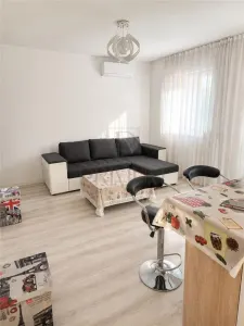 ARADULUI - BLOC NOU - 2 CAMERE - CENTRALA PROPRIE - PARCARE INCLUSA - Timisoara