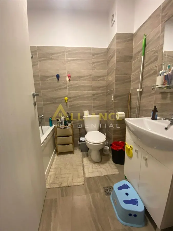 Berceni-Apartament 3 Camere-Gata de Mutare - foto 7