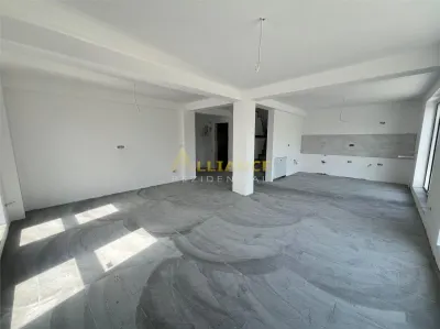Vila Individuala - 5 camere-3 bai-Strada Miorita-500 M  de STV - foto 11