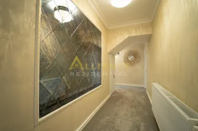 Casă tip townhouse de vânzare P+1E+M | 265 mp utili | 7 camere | terasă închisă | 3 locuri parcare - foto 8