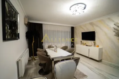 Casă tip townhouse de vânzare P+1E+M | 265 mp utili | 7 camere | terasă închisă | 3 locuri parcare - foto 10