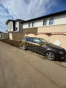 VILA COMPLET MOBILATA STRADA ASFALTATA 5 CAMERE - Berceni