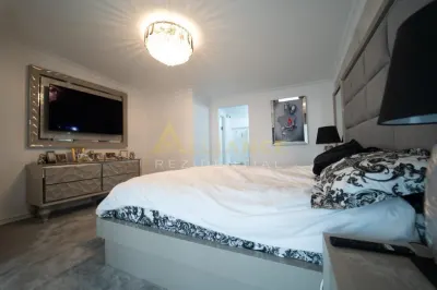 Casă tip townhouse de vânzare P+1E+M | 265 mp utili | 7 camere | terasă închisă | 3 locuri parcare - foto 9