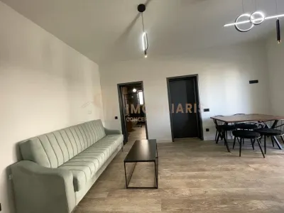 Apartament 3 camere si curte proprie - foto 2