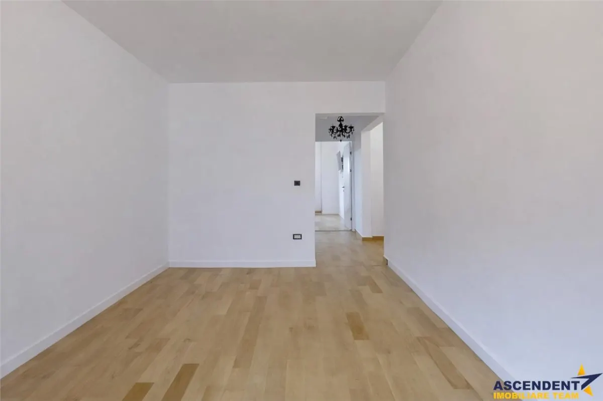 Central, calibrat estetic, smart lock, areal apreciat, Brasov - foto 7