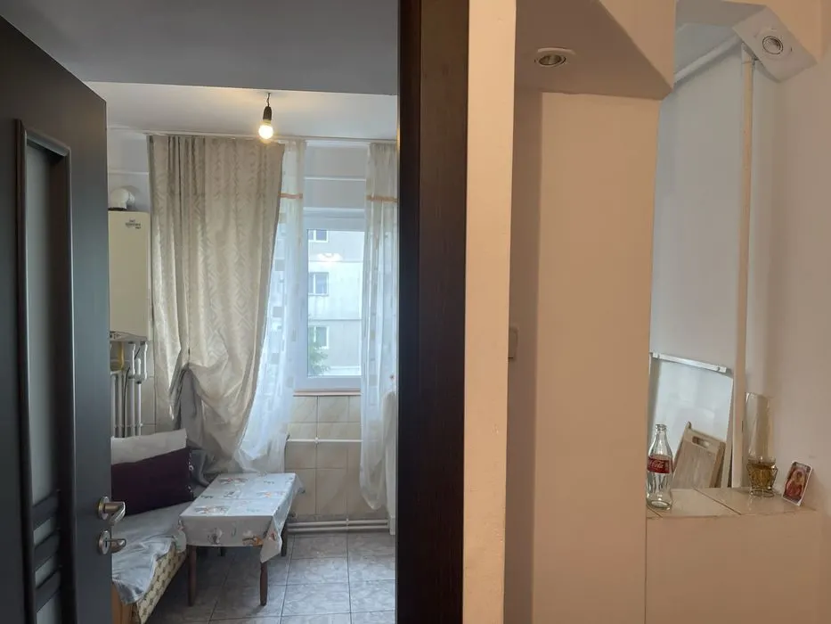 Apartament 3 camere, 70 mp, Zimbru | Etaj 3/4 | Mobilat și utilat | Baie cu geam - foto 6