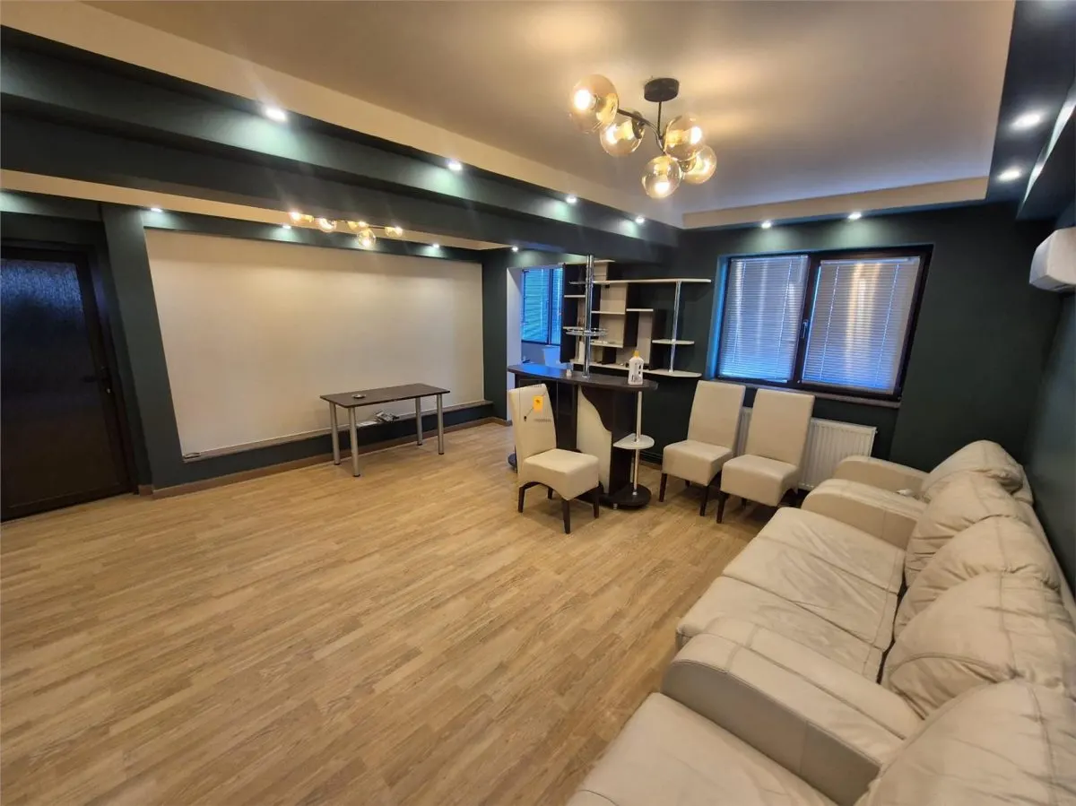 Inchiriere apartament cu 4 camere zona Republicii - foto 1