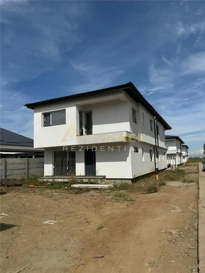 Vila P+1 cu 4 camere - 2 bai { Popesti Leordeni } - foto 16