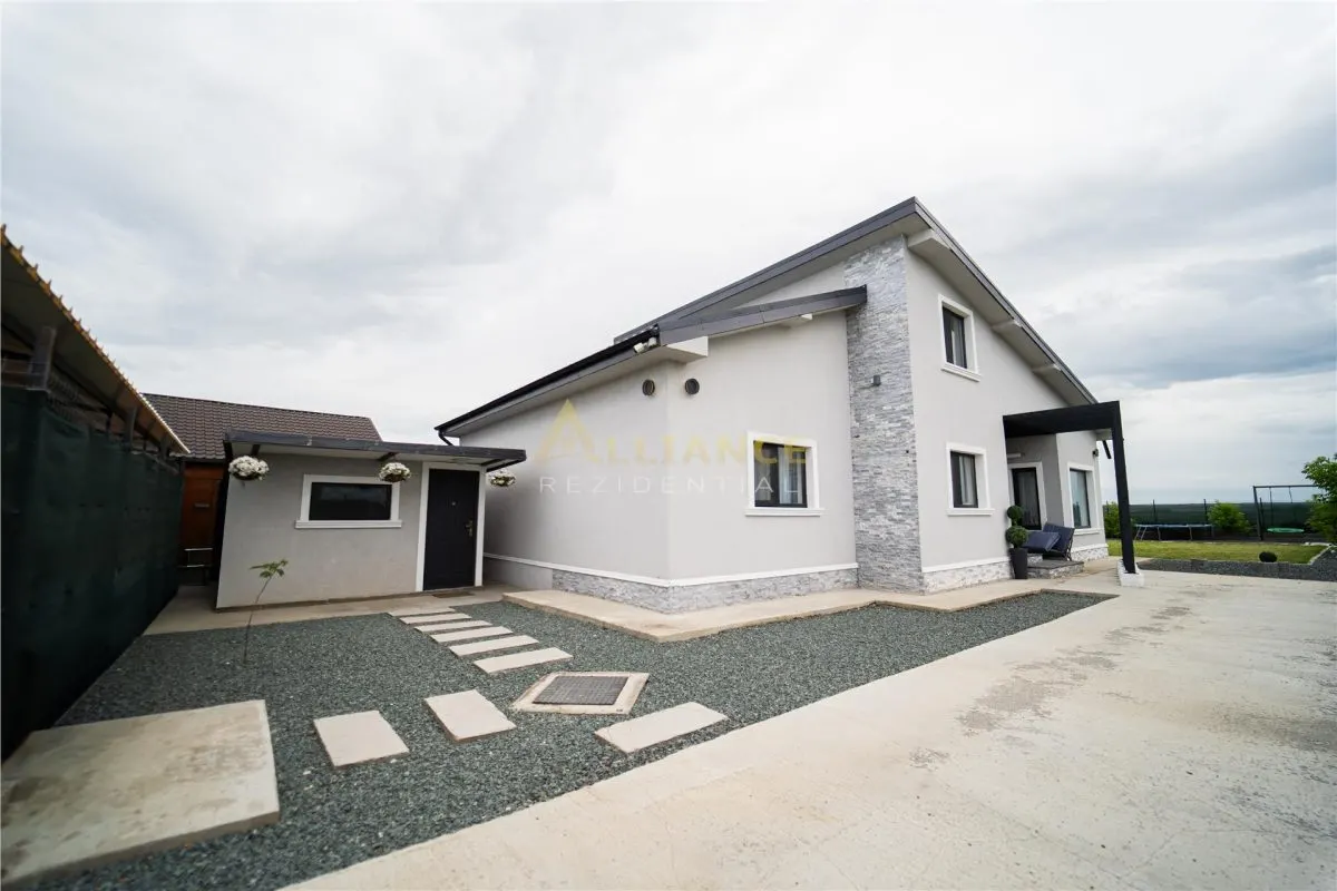 Vila individuala de vanzare â€“ 190 mp utili â€“ teren 755 mp â€“ mobilata si utilata - foto 2
