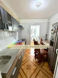 Apartament 3 camere, curte proprie, Ploiesti, zona 9 Mai. - foto 9