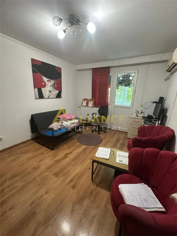 Apartament 2 Camere cu Loc de Parcare de la Primarie Ideal pentru Locuit sau Investitie - foto 1