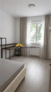 Apartament cochet, in vila, 6 camere cu scara interioara, la cheie - Bucuresti