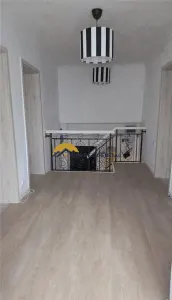 Apartament cochet, in vila, 6 camere cu scara interioara, la cheie - foto 10