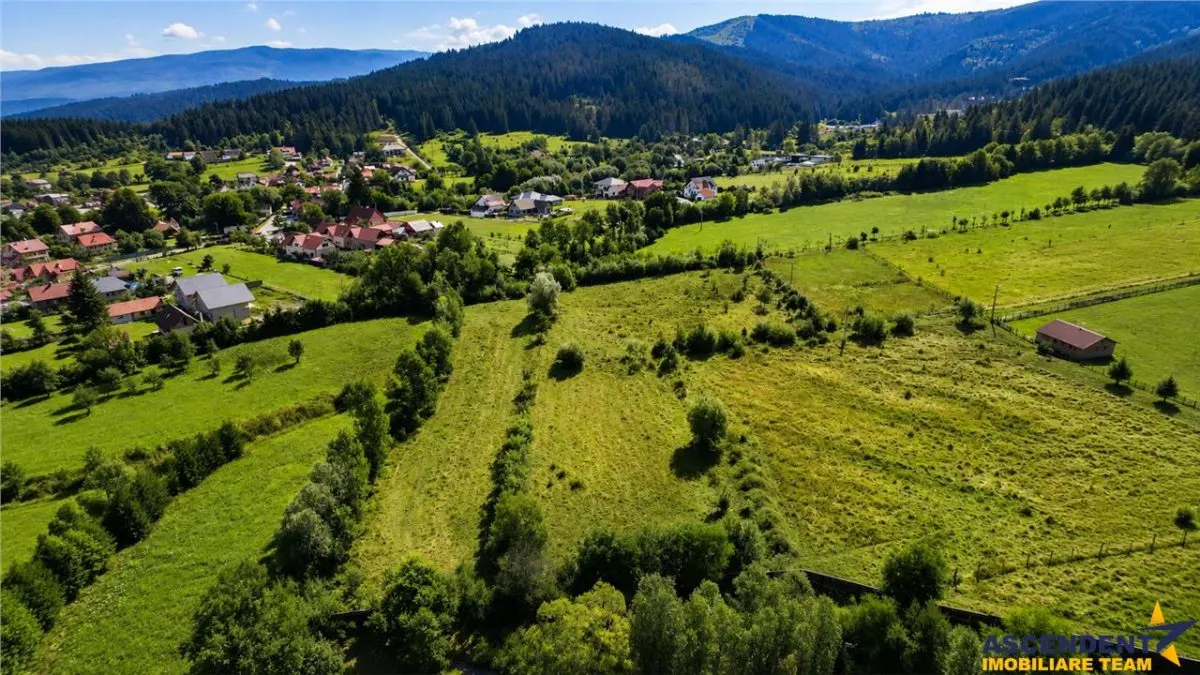 Teren intravilan, 950mp,  rezidential/investitional, Central, Covasna - foto 1