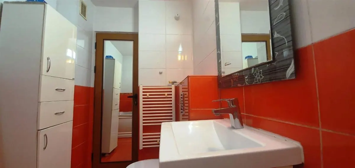 Apartament 3 camere decomandat 2 bai Nicolina - Gradinita nr. 1 - foto 15