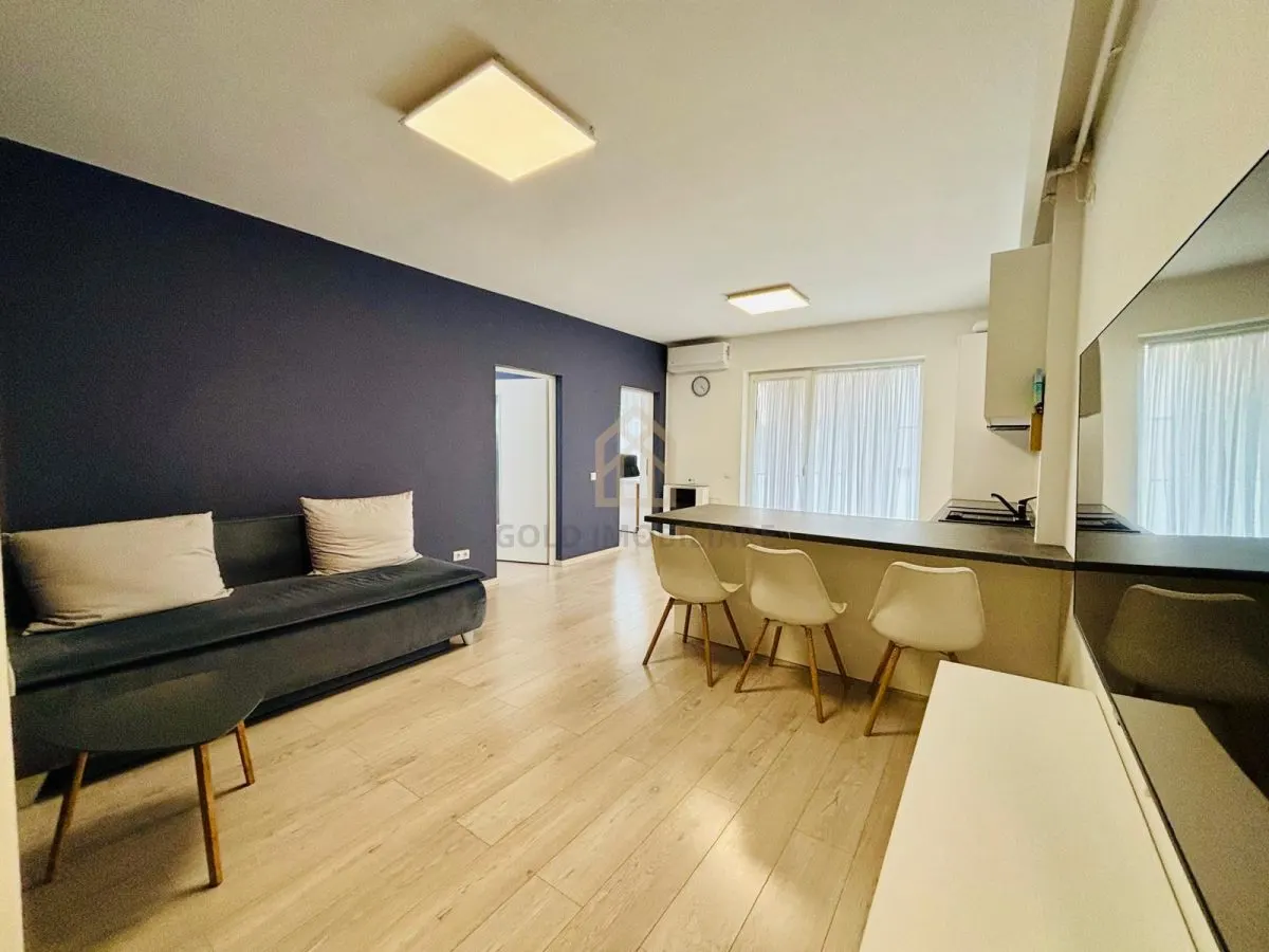 Apartament cu 3 camere de închiriat  zona  Centru vechi - foto 2