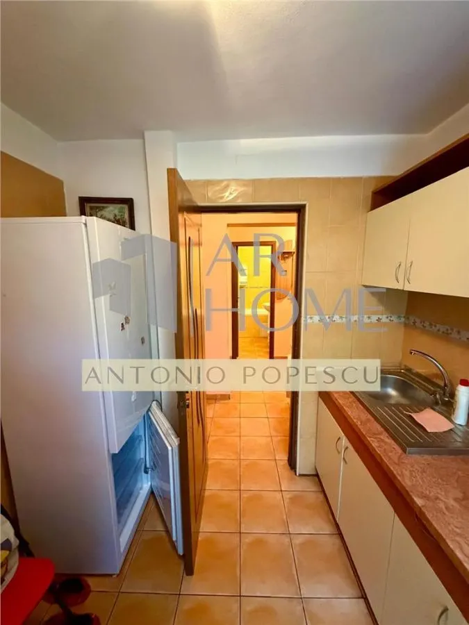 Apartament 2 camere, decomandat, in Ploiesti, zona Vest/ Lamaita. - foto 8