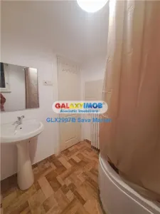 APARTAMENT DE 5 CAMERE DE INCHIRIAT ROMANA - foto 9
